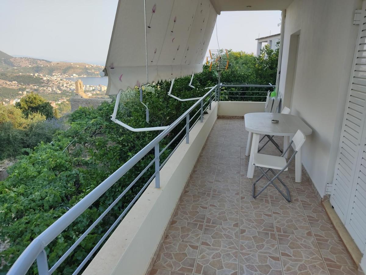 Lucas Apartments Химара Экстерьер фото
